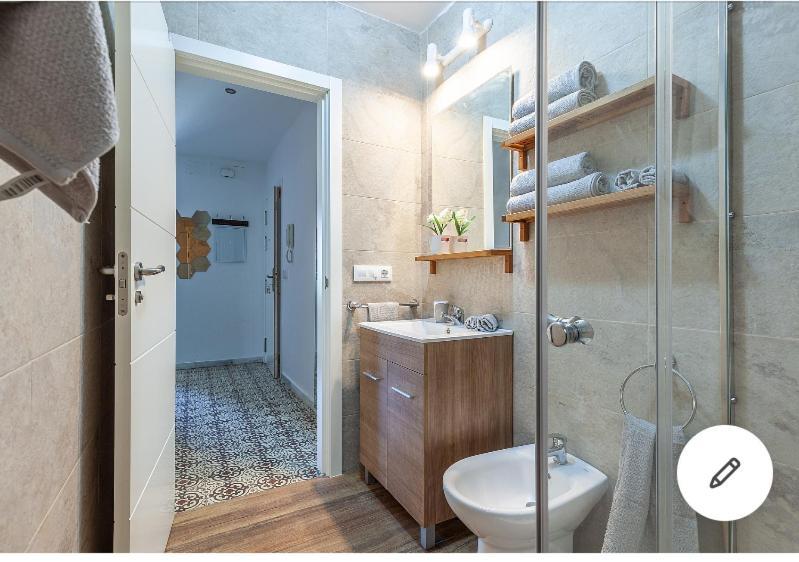 Appartamento Violeta With Cozy Balcony